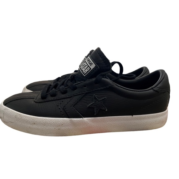 Converse black leather lace up sneakers - size 3 - Picture 3 of 5